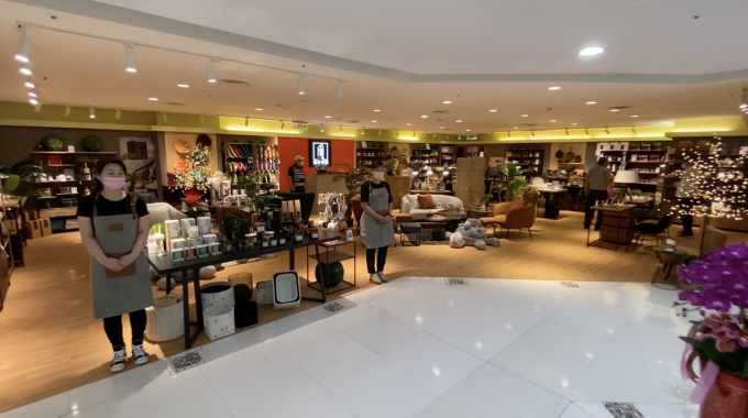 高雄大遠百店(圖)
